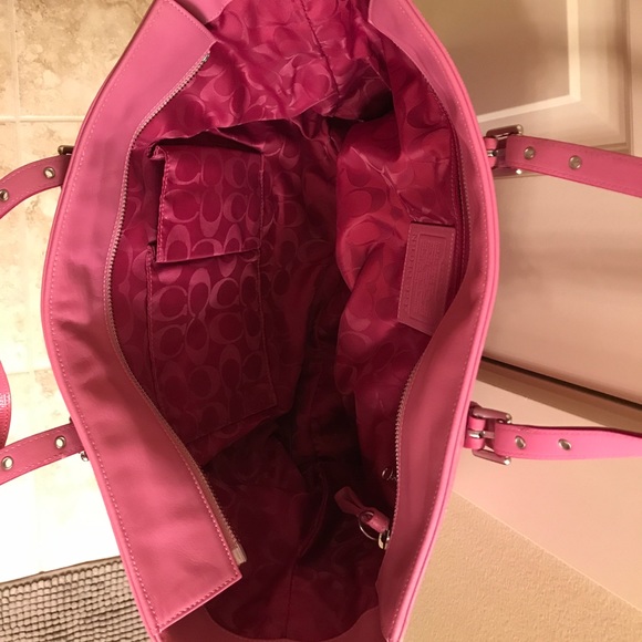 Authentic COACH large leather bag - Picture 3 of 4