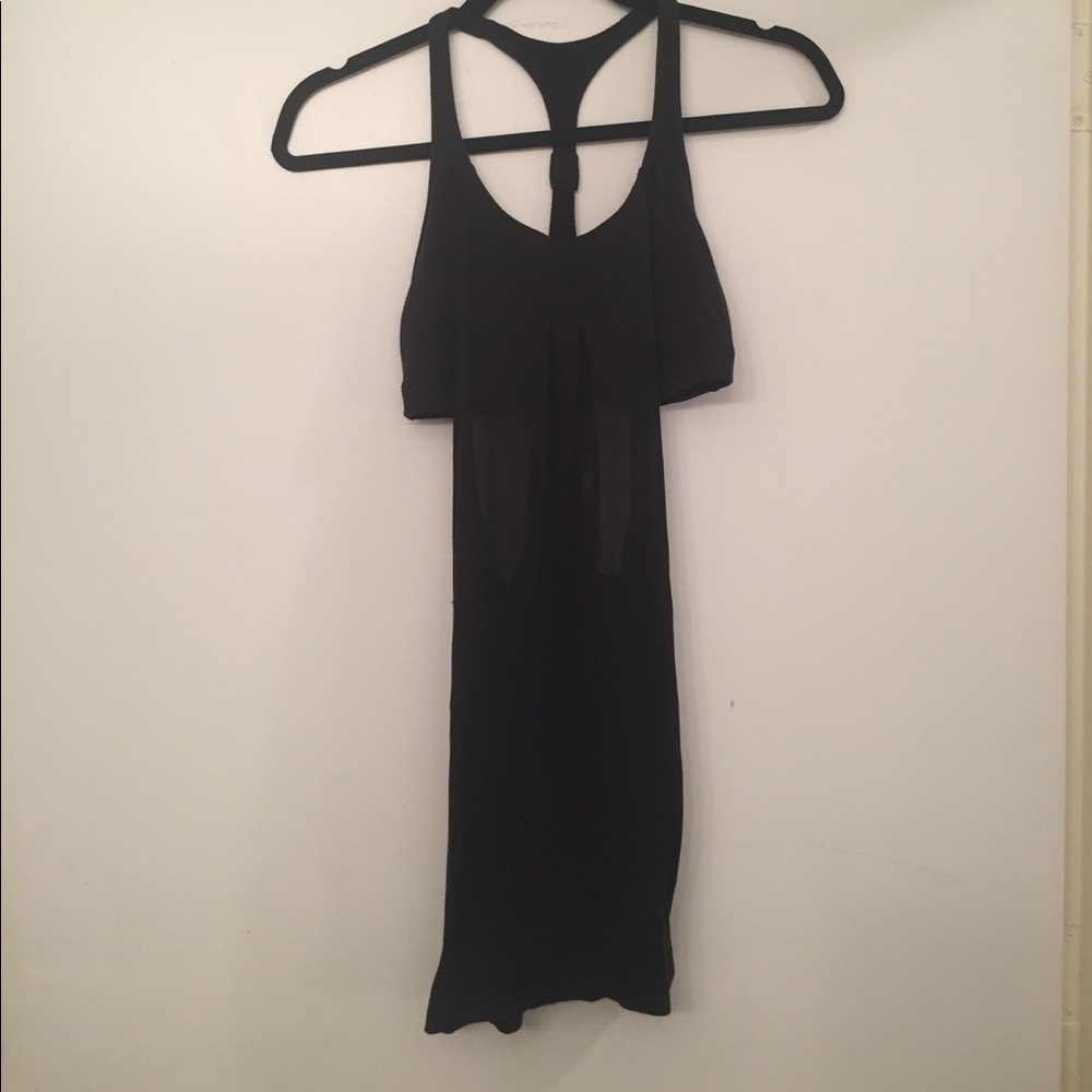Black Lululemon sports bra and tank top size 2