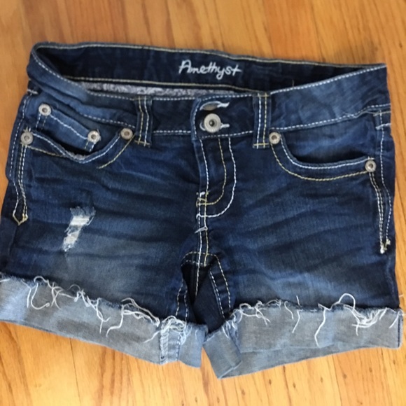 Amethyst distressed jean shorts - Picture 3 of 4