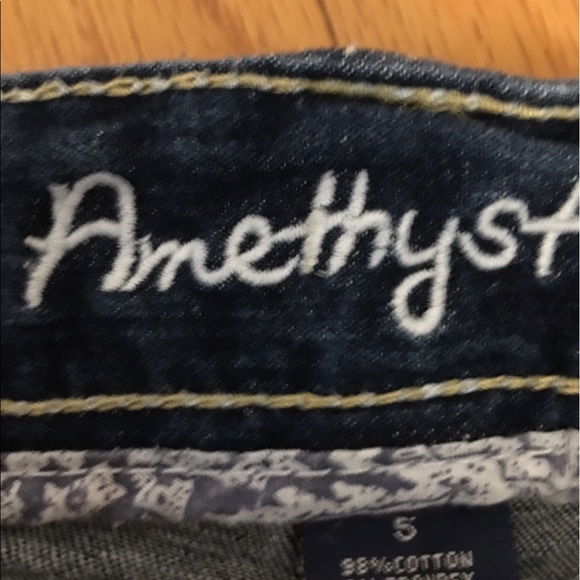 Amethyst distressed jean shorts - Picture 4 of 4