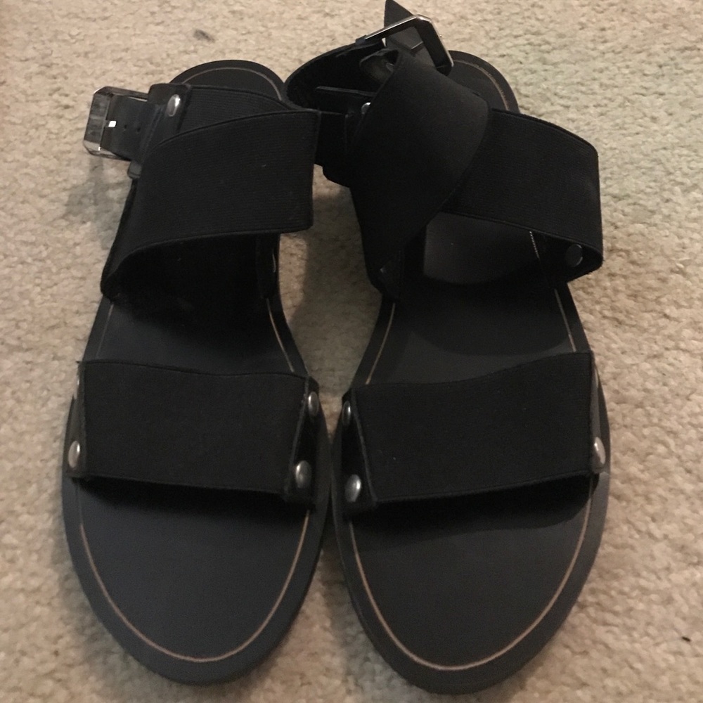 Black Cross-over Sandals from Spain