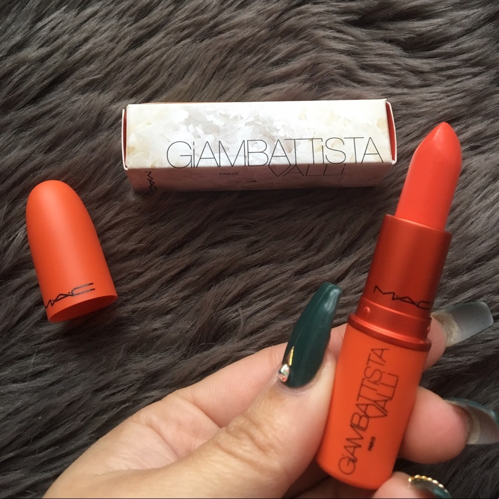 Mac Giambattista Valli collection "Margherita"