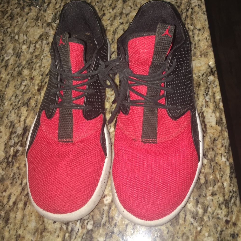 Youth Jordan sneakers 👟