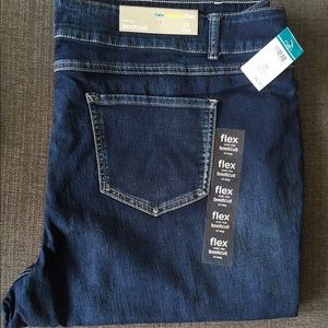 NWT Rue21 Bootcut Jeans