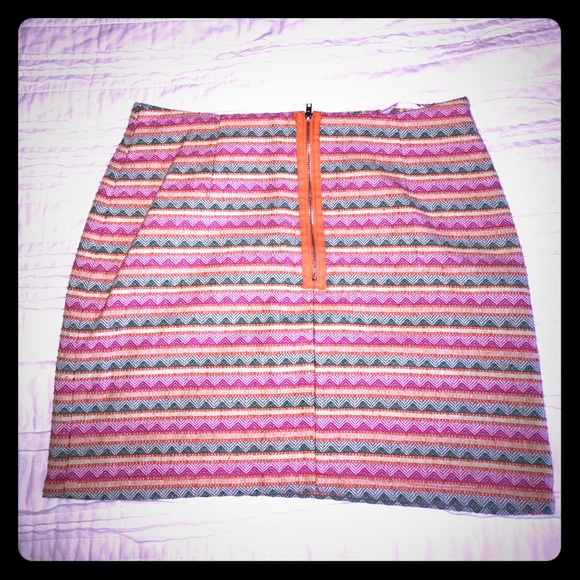 Adorable mini skirt from Francesca's - Picture 2 of 3