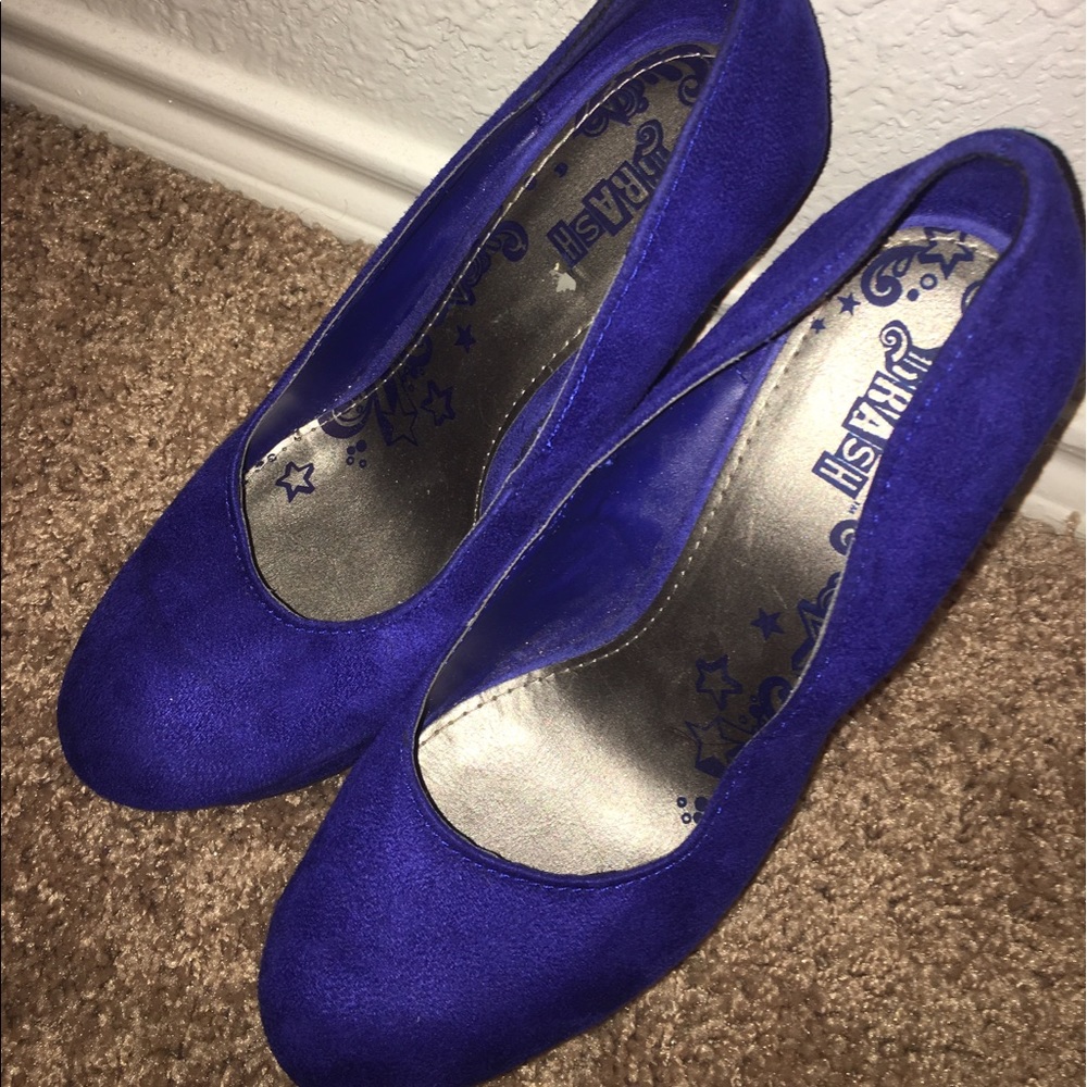 Cobalt blue faux suede wedges