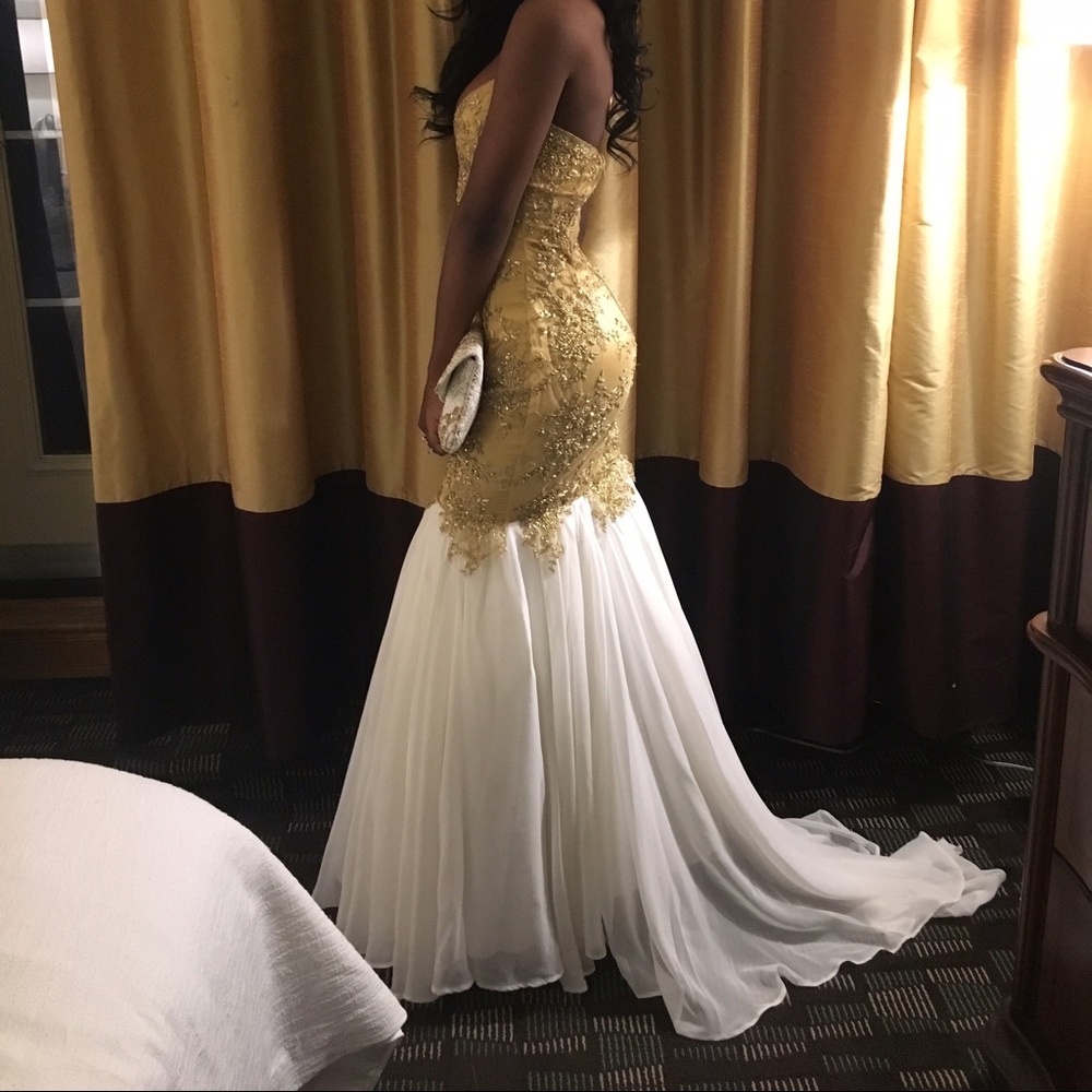 Prom dress