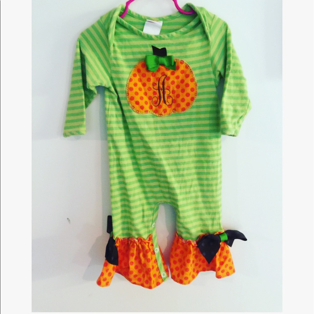 Boutique bodysuit w/ "A"