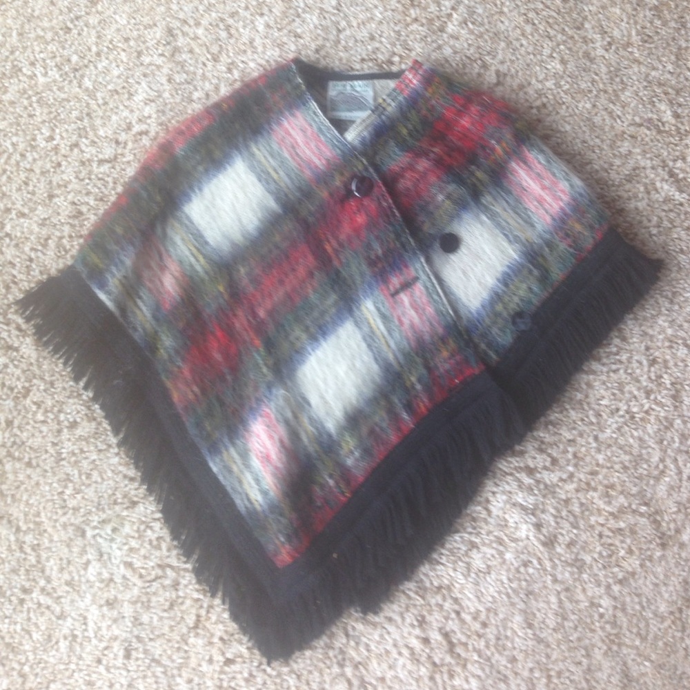 Scottish all wool mini-cape