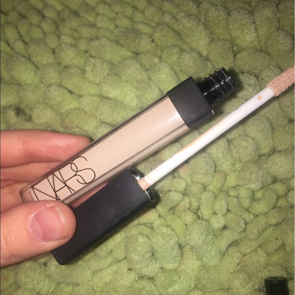 NARS radiant creamy concealer in vanilla