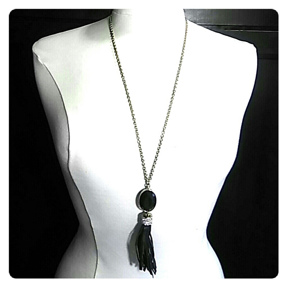 Ann Taylor Necklace set