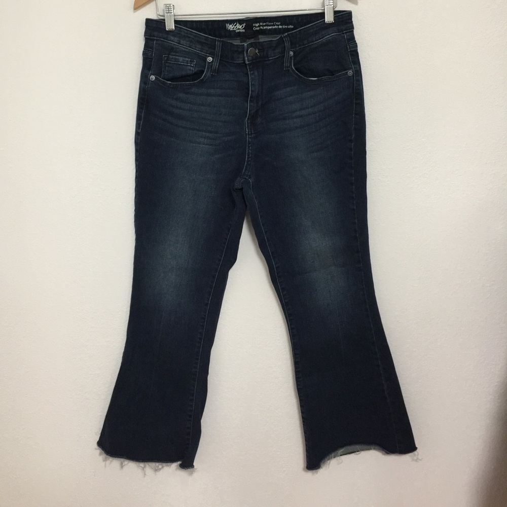 Size 12 / 31R High Rise Flare Crop Mossimo jeans