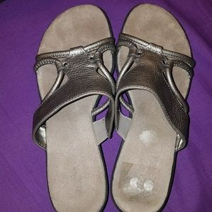 Silver Metallic Leather Sandals 6.5M Cushion