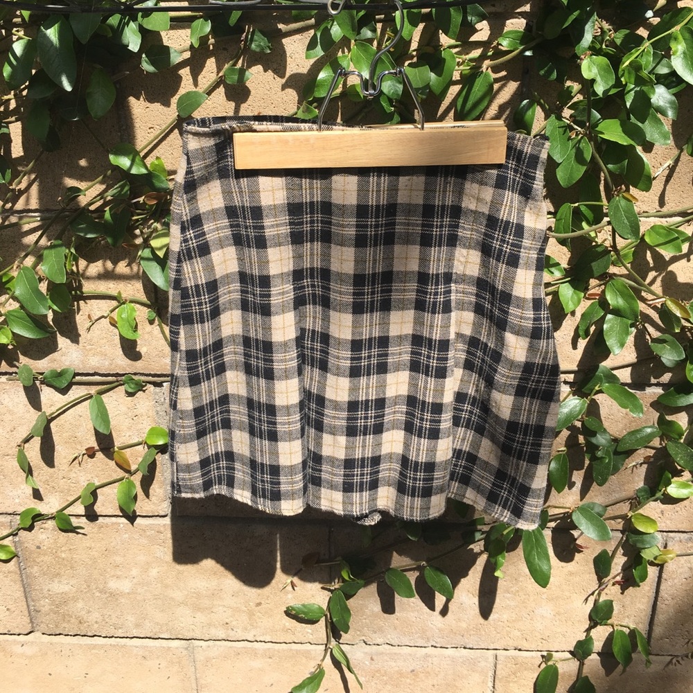Brandy Melville plaid skirt
