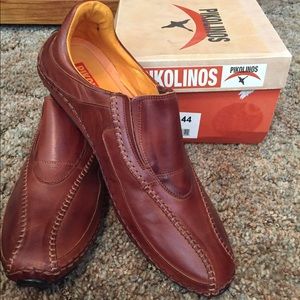 ⭐️BRAND NEW ⭐️ Pikolinos Leather Slip on Shoe