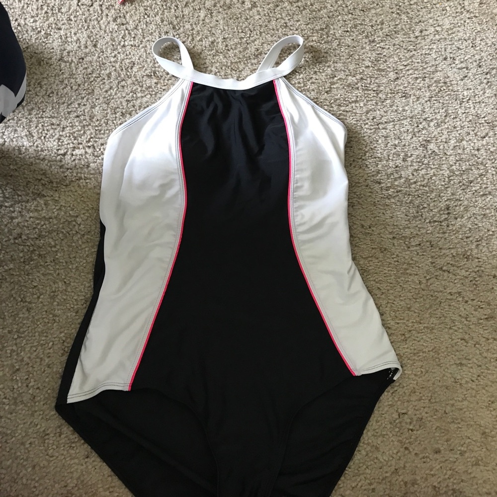 Kylie Jenner inspired Bathing suit