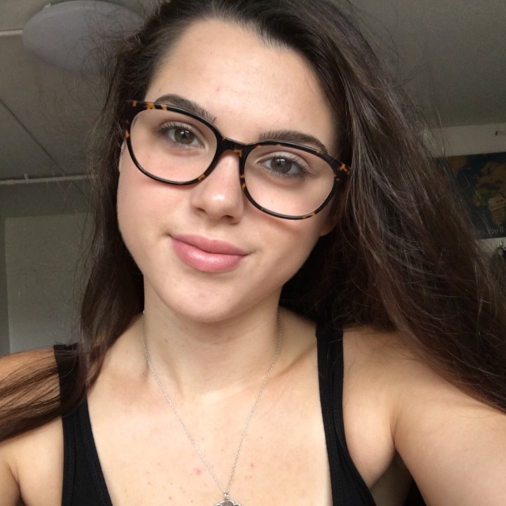 Meet your Posher, Emma