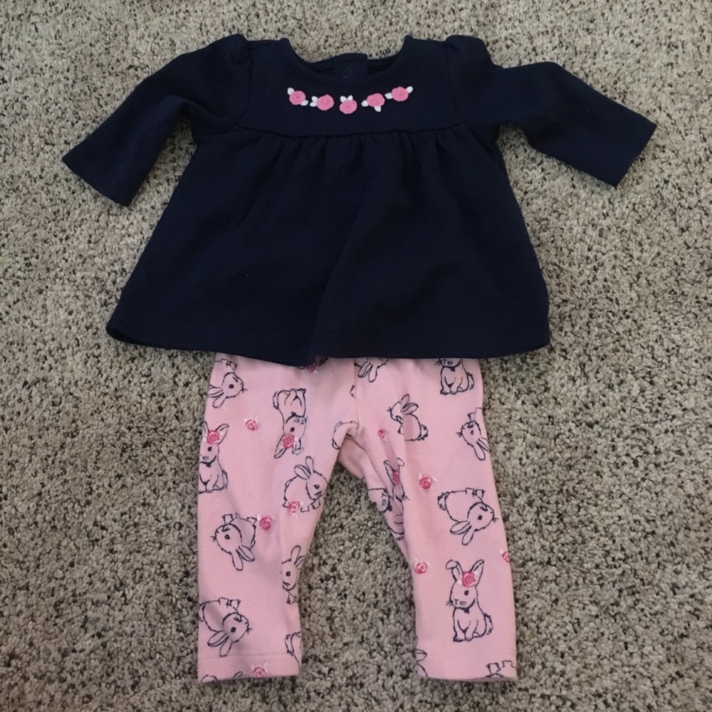 NWOT Cute Gymboree bunny set. Size 0-3 months