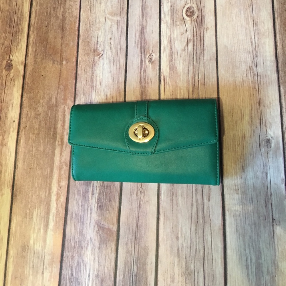 Green wallet