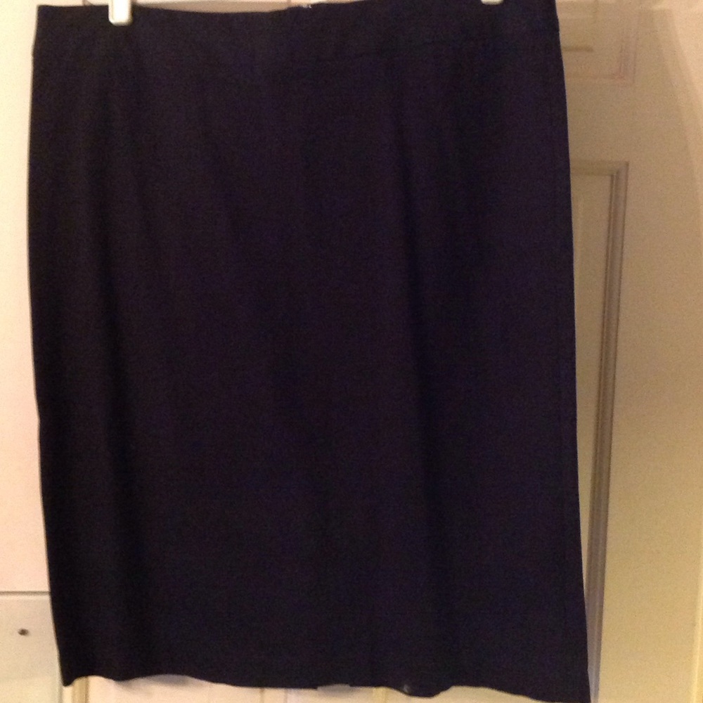 GAP black stretch skirt size 18