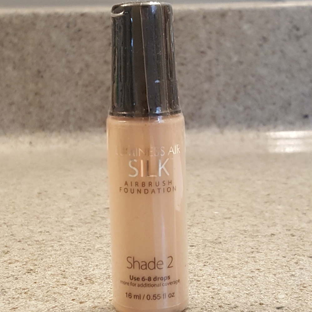 Sealed Luminess Airbrush Foundation Shade 2