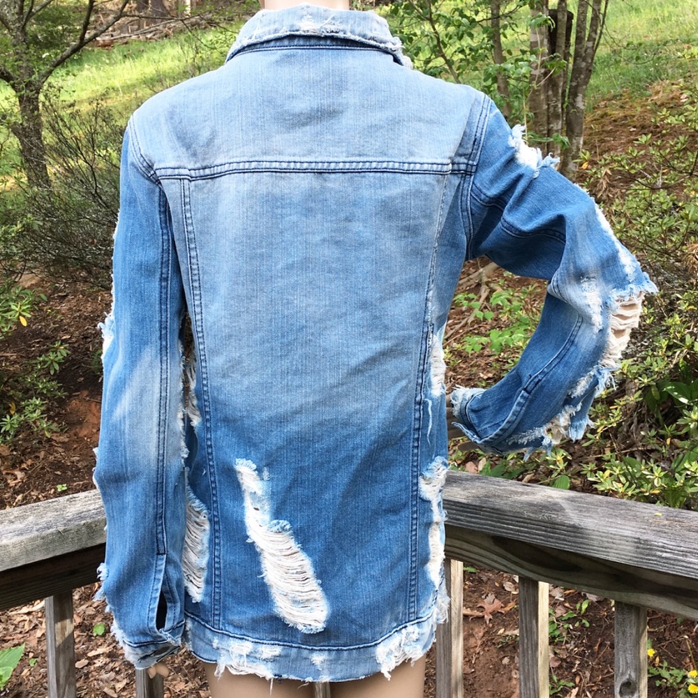 HP🎉 . GJG Denim Medium Wash Super Distressed Denim Button Up Jacket - Picture 8 of 13