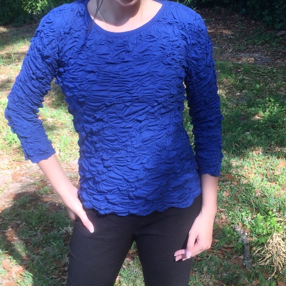 Russian Blue Ruffle top/Shirt - Picture 2 of 2