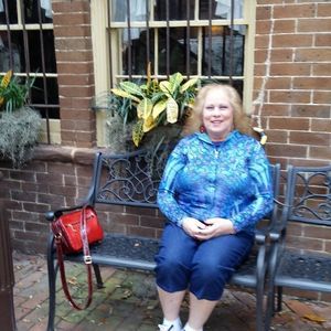 Meet your Posher, Joni