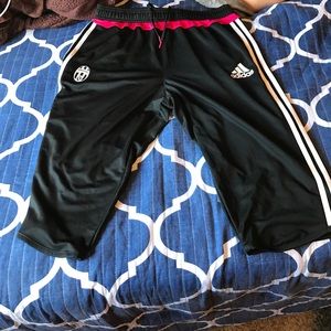 BRAND NEW! Juventus 3/4 pants