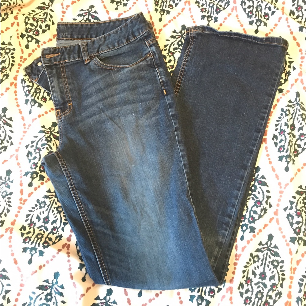 SOLD** Mossimo 14L Boot Cut Jeans