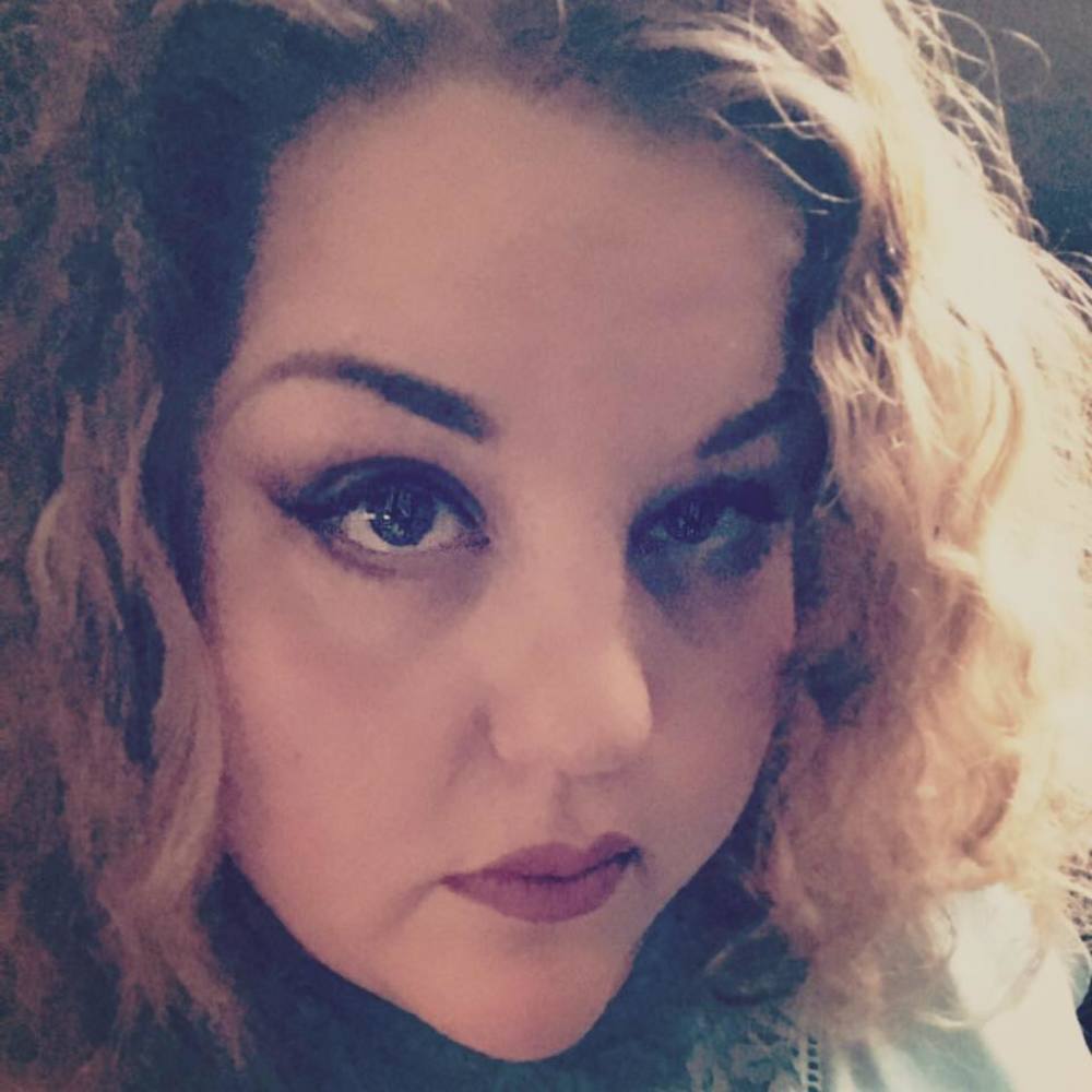 Meet your Posher, Amelia