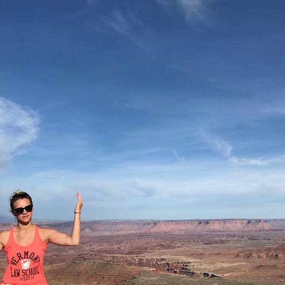 Meet your Posher, Elise - Picture 1 of 1