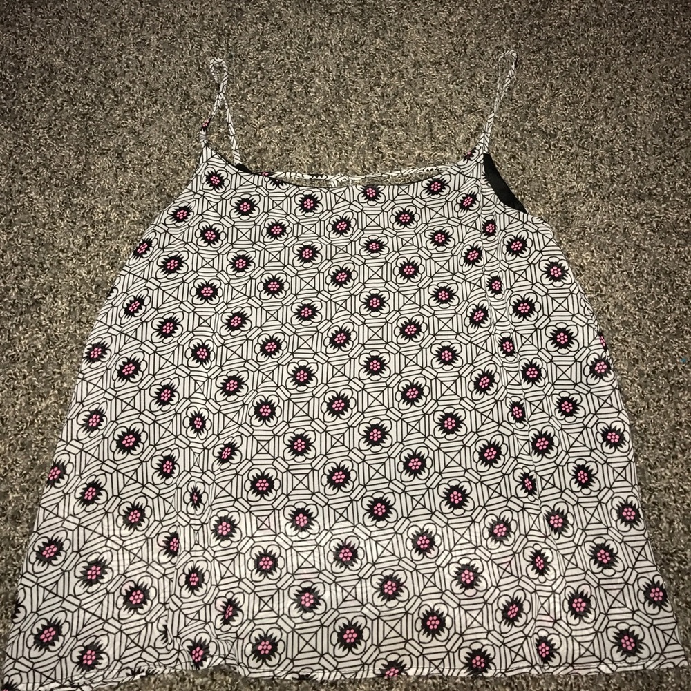 cute flower tank top! - Picture 1 of 2