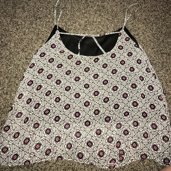 cute flower tank top! - Picture 2 of 2