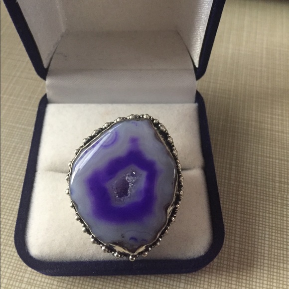 Jewelry - HOST PICK  beautiful nuances blue druzy ring