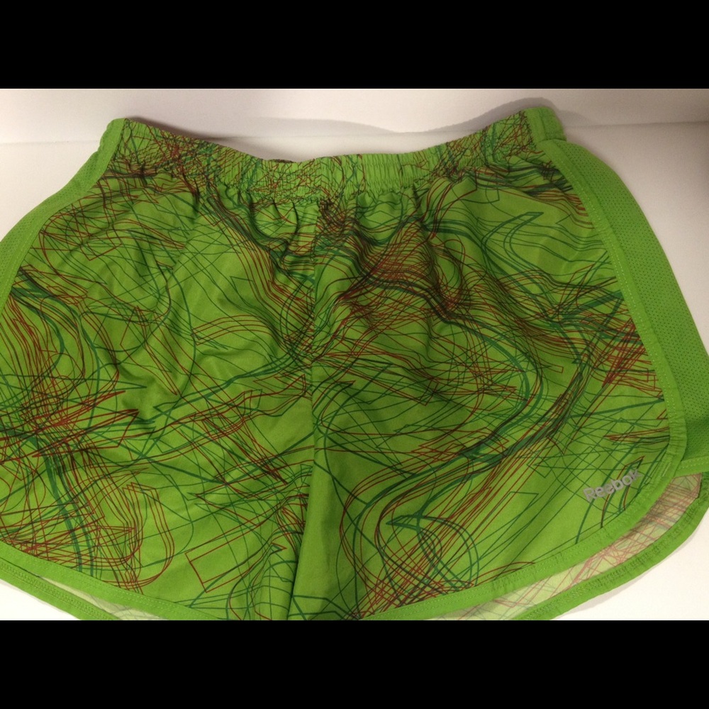 Reebok play dry shorts green small