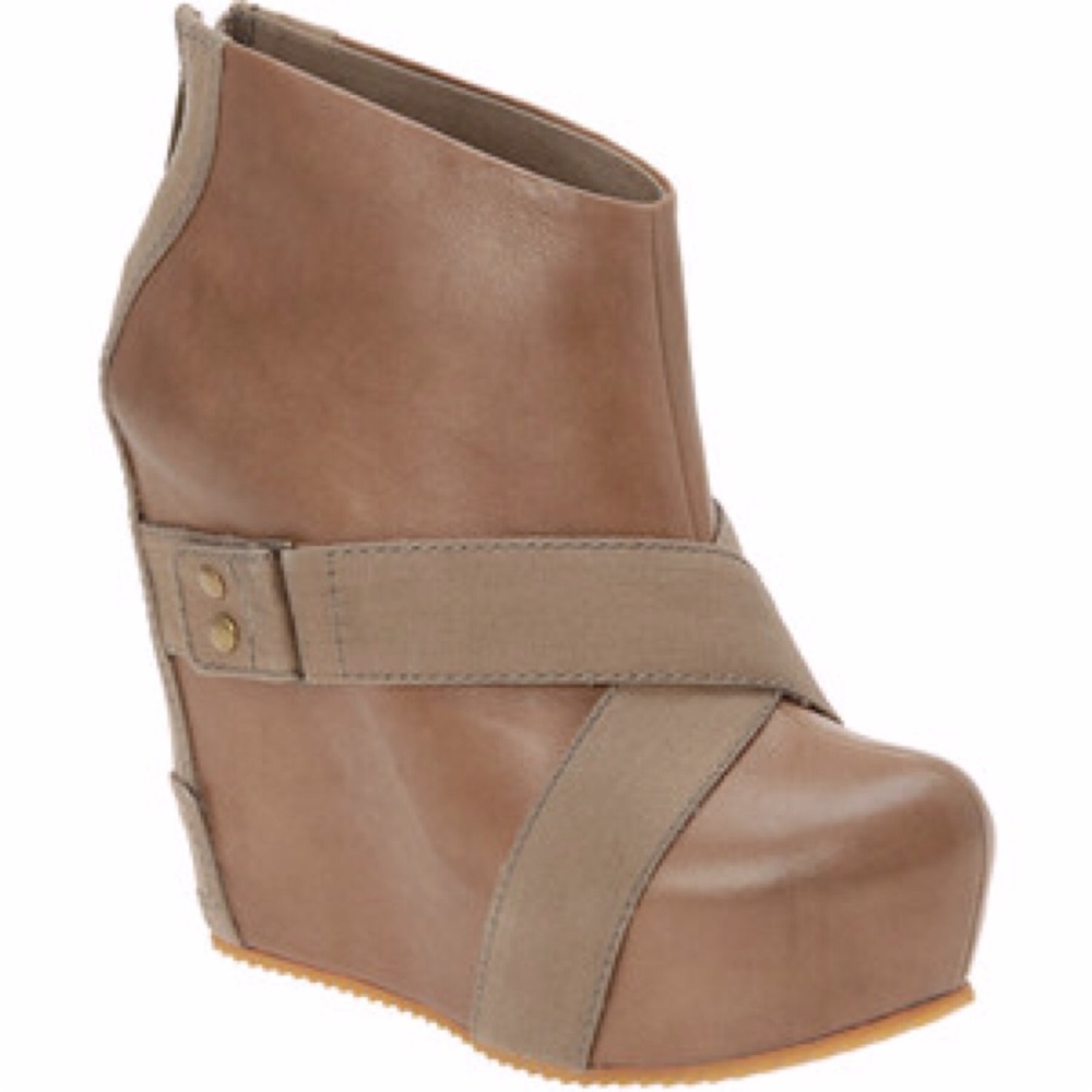 Aldo Luzier Wedges