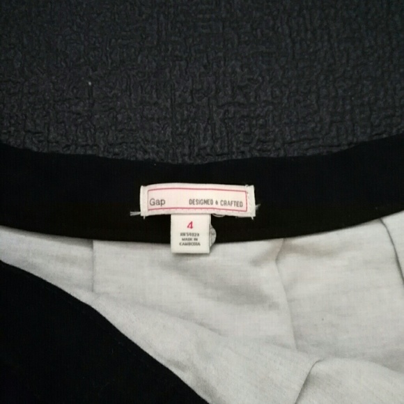 Gap skirt - Picture 3 of 3