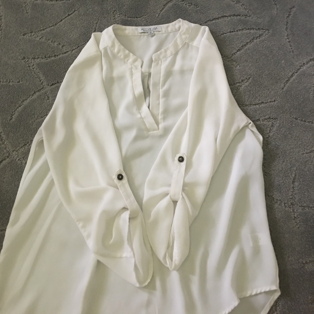 White blouse 💘