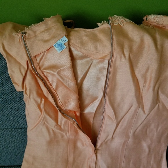 True Vintage 1950s Wiggle Dress - Picture 3 of 5