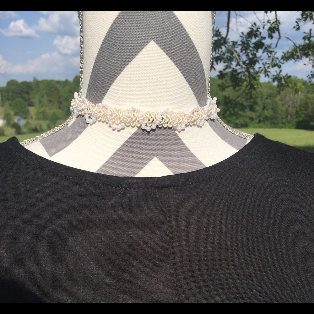 Choker - Picture 2 of 2