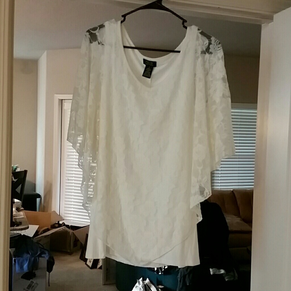 Adorable lace top