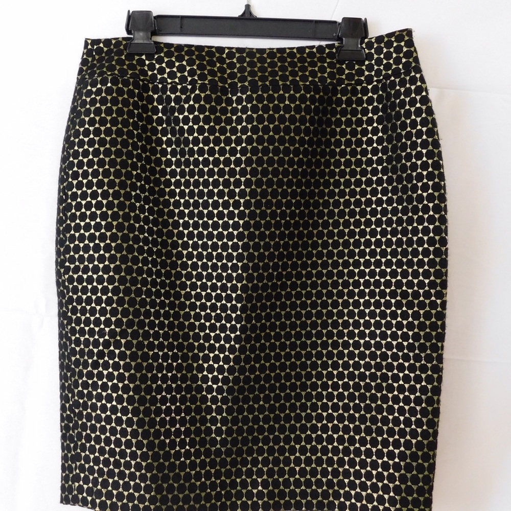Ann Taylor pencil skirt - like new!