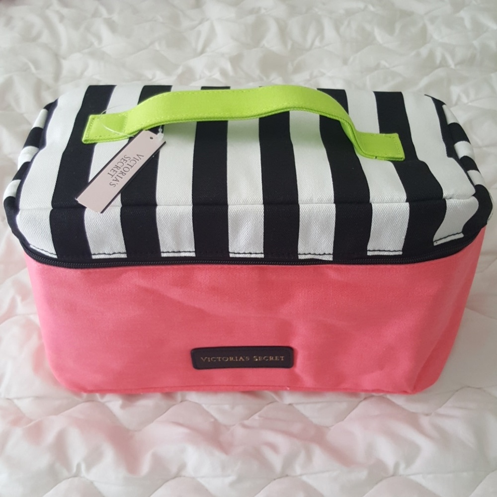 VICTORIA SECRET MakeUp/Lingeri/Travel bag