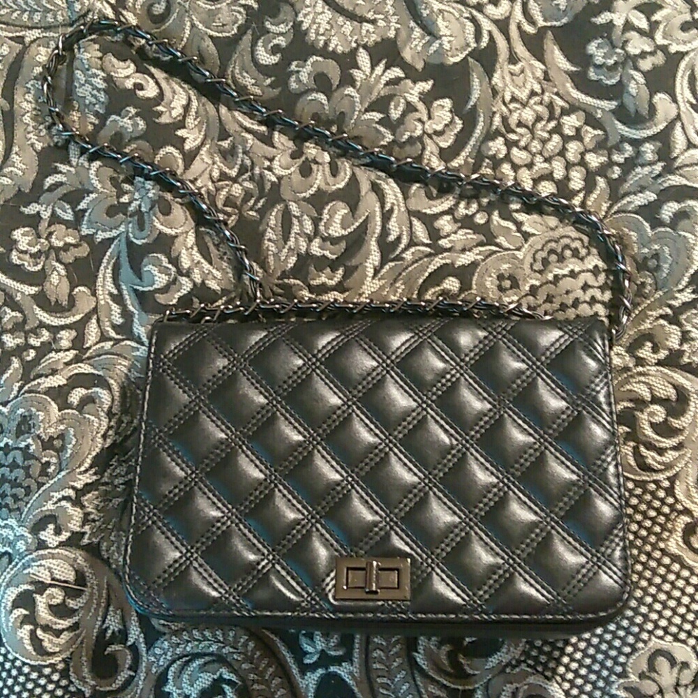Black chain clasp purse