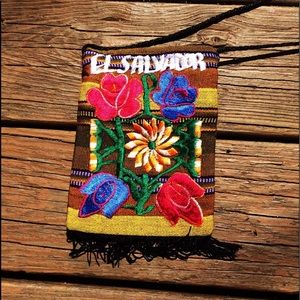 Salvadorian Cross-Body