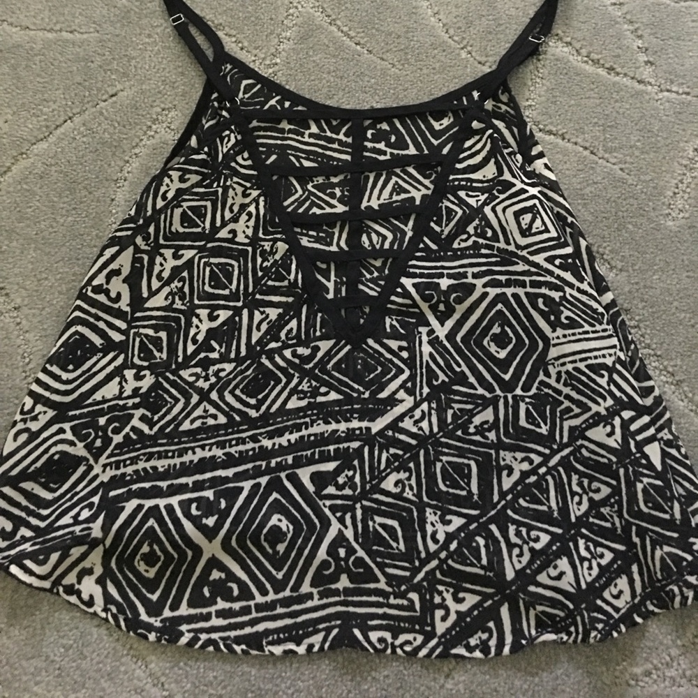 Black and white tee