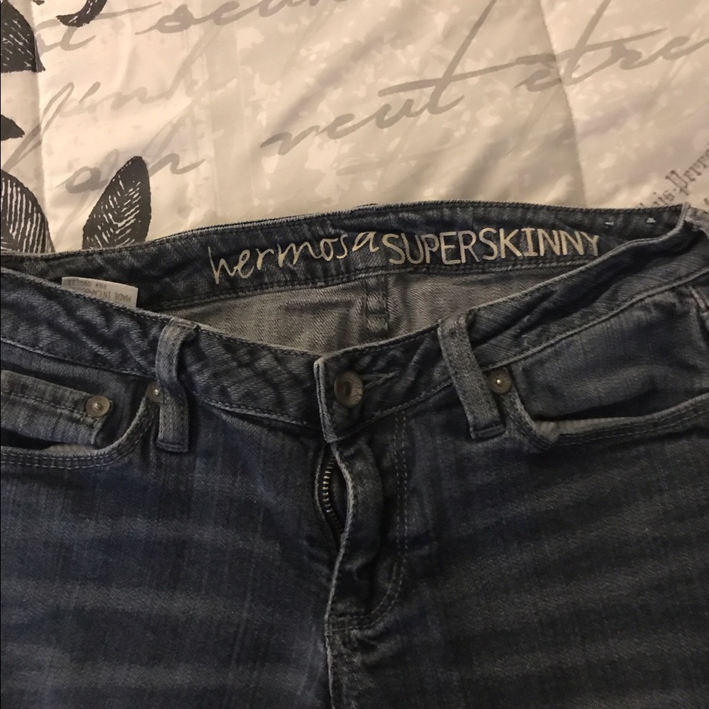 Hermosa super skinny distressed skinny jeans