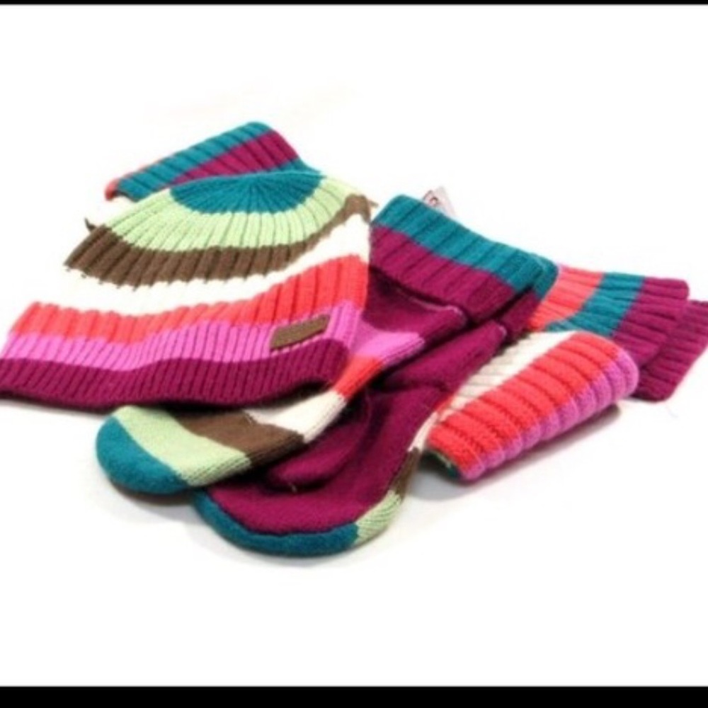 Coach hat and mitten set