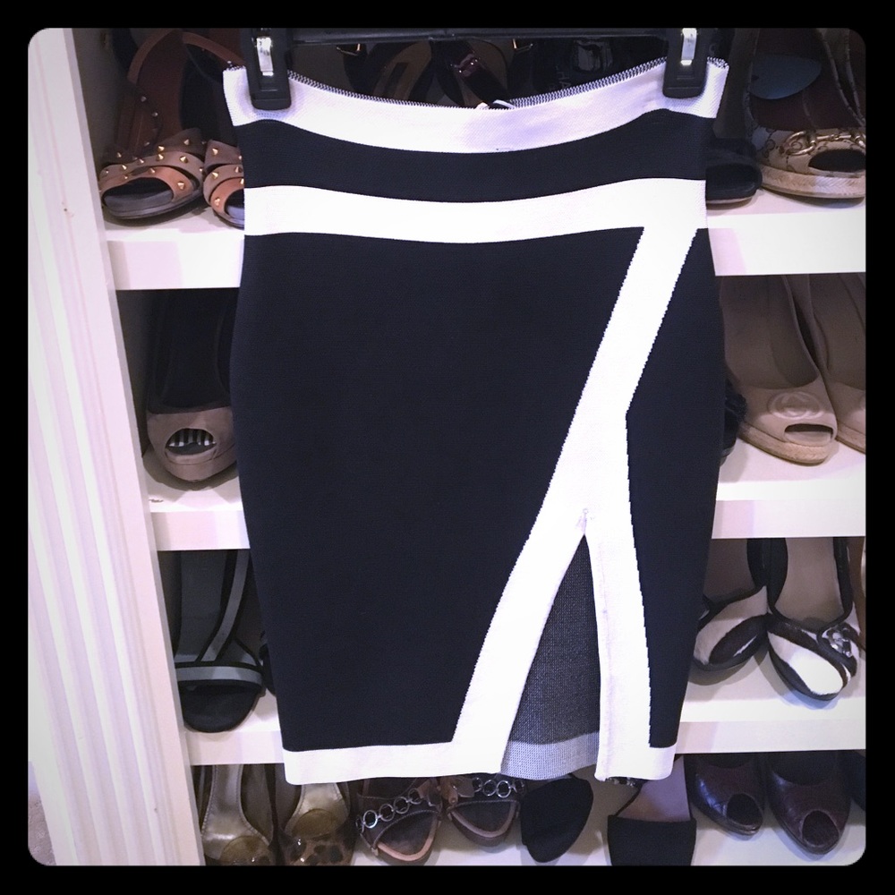 Black and White Knit Skirt
